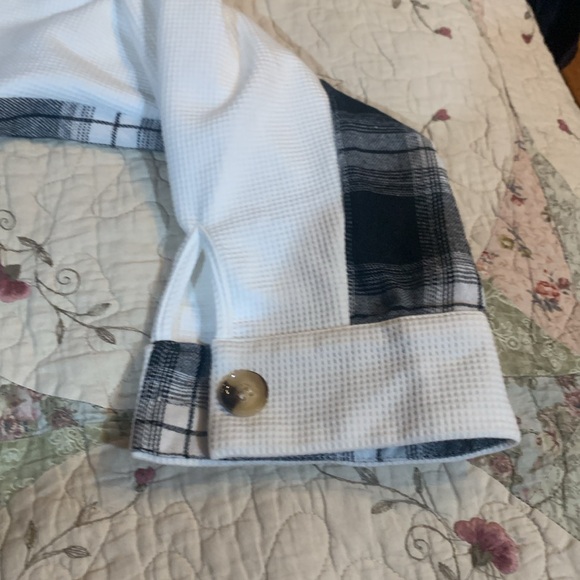 Gorgeous plus size tunic! New with tags!!! - Picture 2 of 6